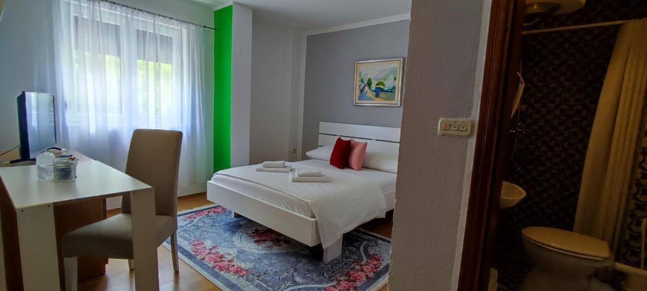 Villa Monera Apartments & Rooms & Free Garage Мостар Экстерьер фото